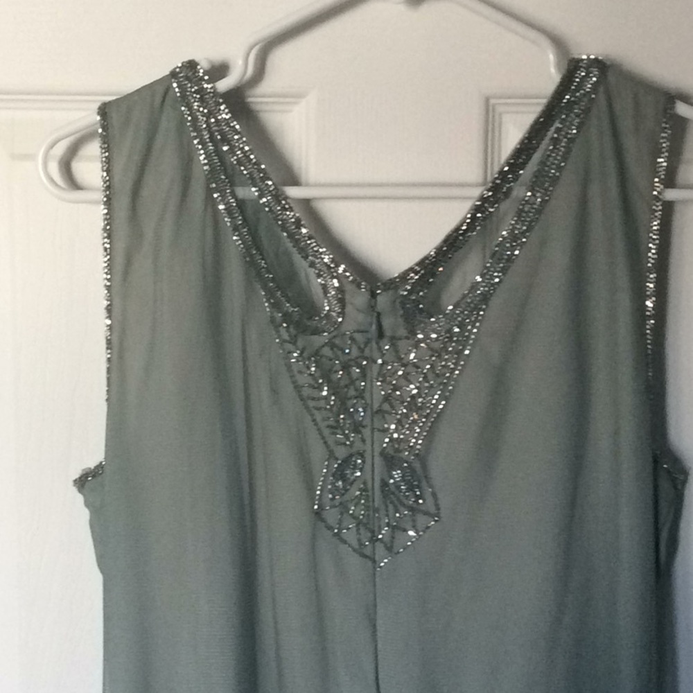 Dazzling Dress - Picture 5 of 6